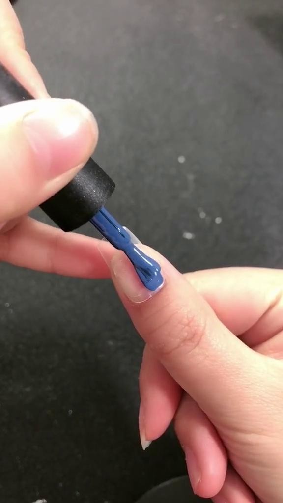 DIY Simple Double color Nail Art 1