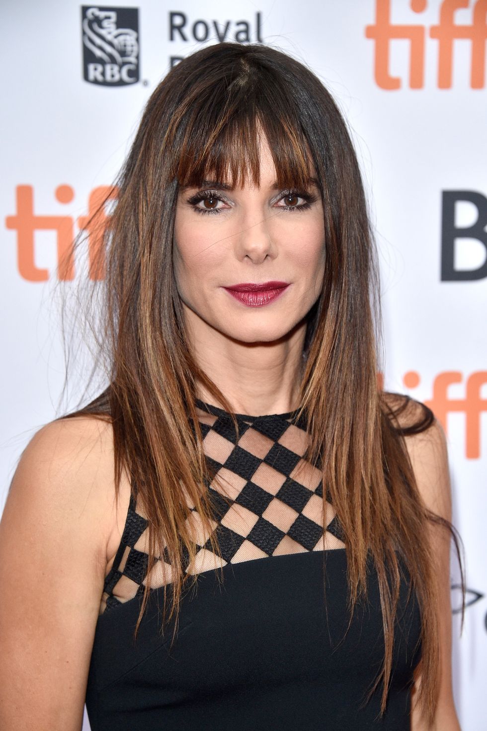 Cutting-bangs-Layered-Fringe-1 Hairstyles with bangs: How to cut bangs as a professional? 
